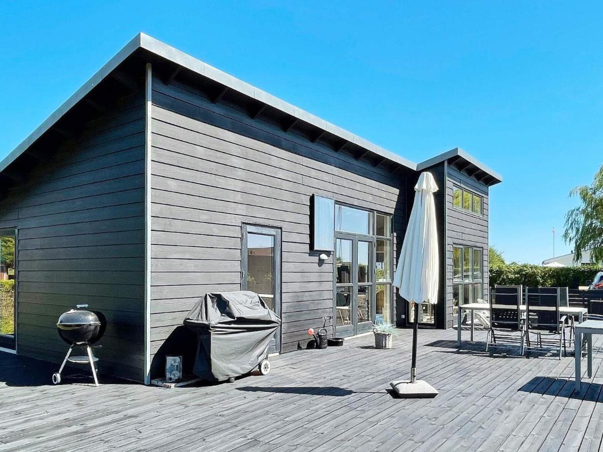 6 Person Holiday Home In Bjert Sønder Bjert Exteriör bild